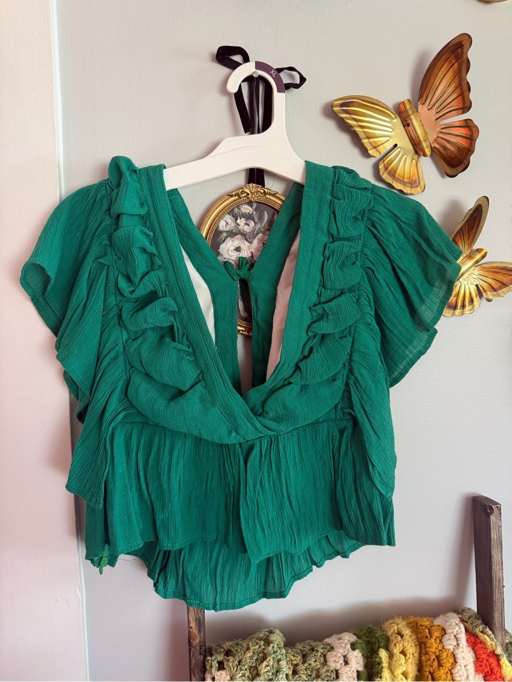SHEIN Emerald Green Ruffle V-Neck Crop Top